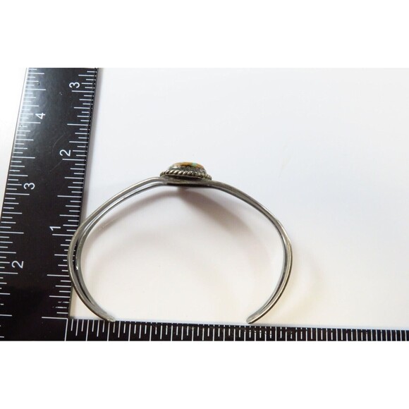 Turquoise Solitaire Cuff Bracelet Vintage Unsigned Navajo Style Sterling Silver - Picture 9 of 11